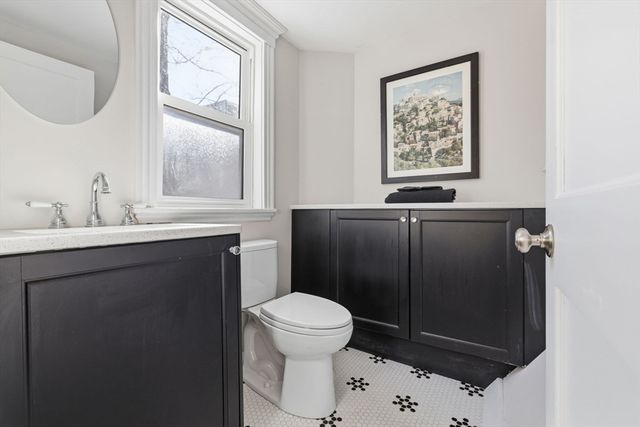 19 Linden St, Boston, MA 02127