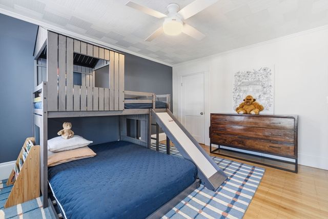 19 Linden St, Boston, MA 02127