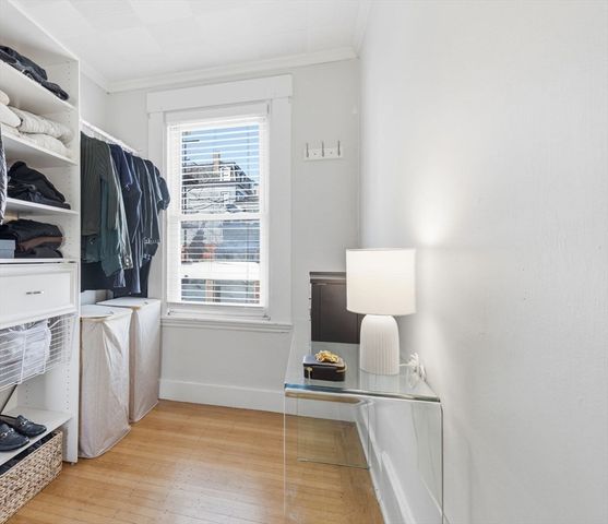 19 Linden St, Boston, MA 02127