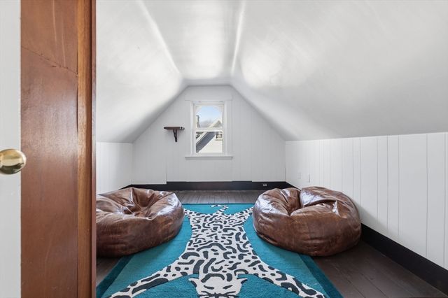 19 Linden St, Boston, MA 02127