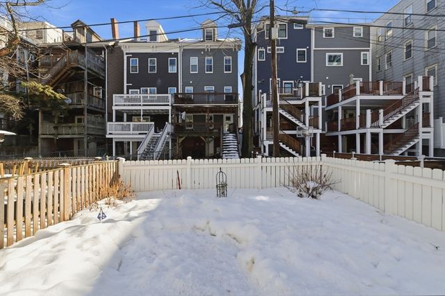 19 Linden St, Boston, MA 02127