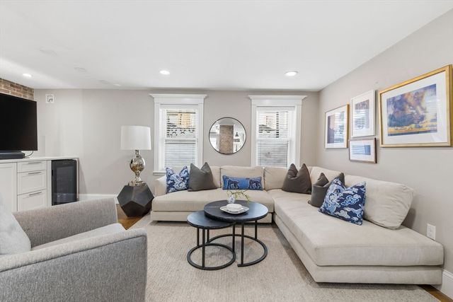 19 Linden St, Boston, MA 02127