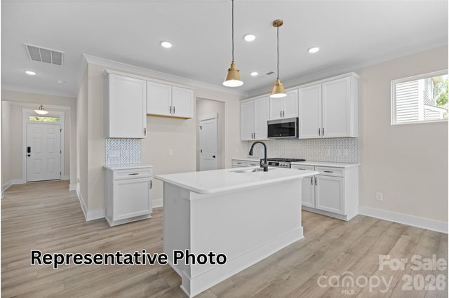 13110 Foxberry Road, Charlotte, NC 28213