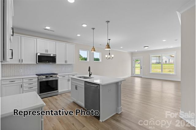 13110 Foxberry Road, Charlotte, NC 28213