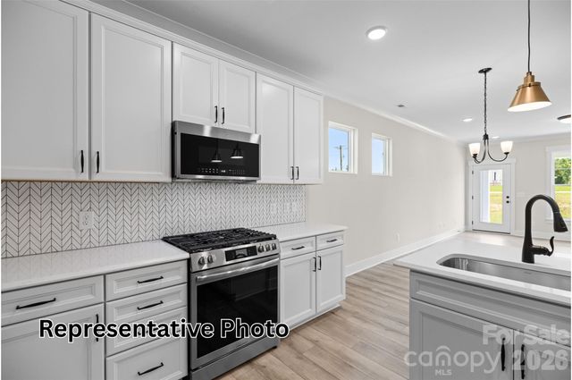 13110 Foxberry Road, Charlotte, NC 28213