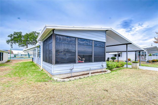 35203 MAKENZIE STREET, Zephyrhills, FL 33541