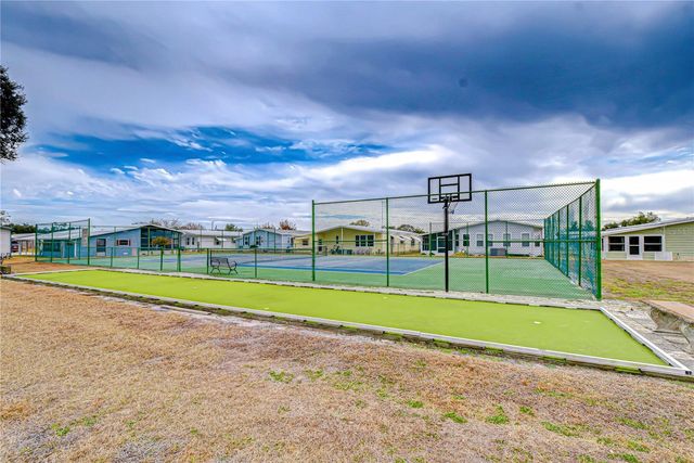 35203 MAKENZIE STREET, Zephyrhills, FL 33541