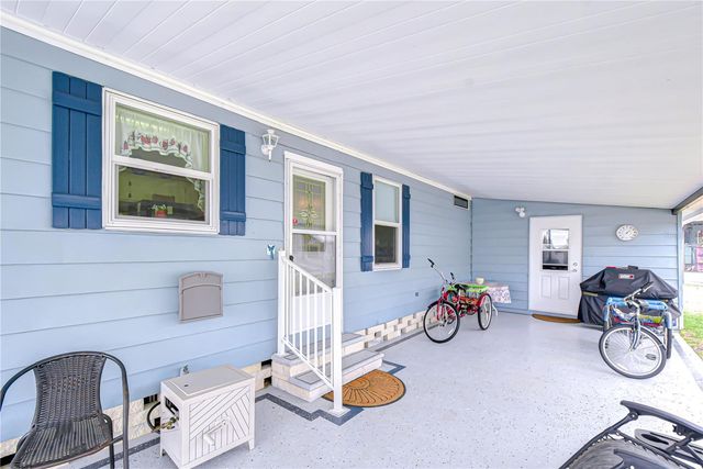 35203 MAKENZIE STREET, Zephyrhills, FL 33541