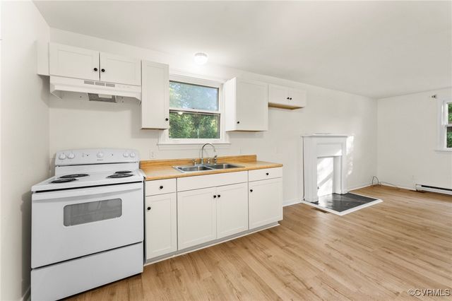 5994 Canterbury Rd, Walkerton, VA 23177