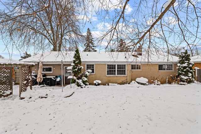 5860 W Ester PLACE, Brown Deer, WI 53223