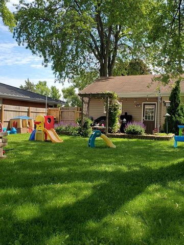 5860 W Ester PLACE, Brown Deer, WI 53223