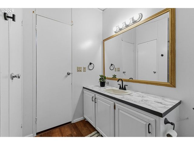 13620 Sw BEEF BEND Rd 146, Portland, OR 97224