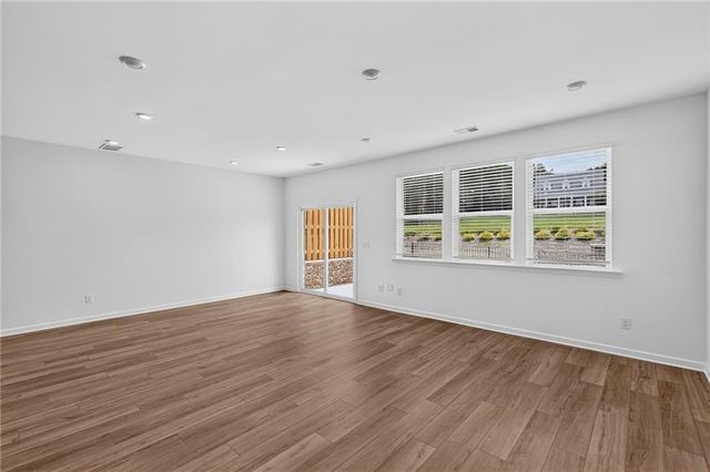 546 East Rope Mill 25, Holly Springs, GA 30115