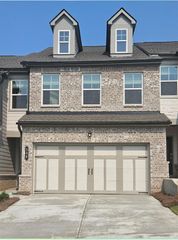 546 East Rope Mill 25, Holly Springs, GA 30115