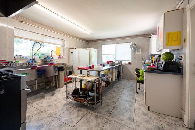 1930 Lincoln Street, Hollywood, FL 33020