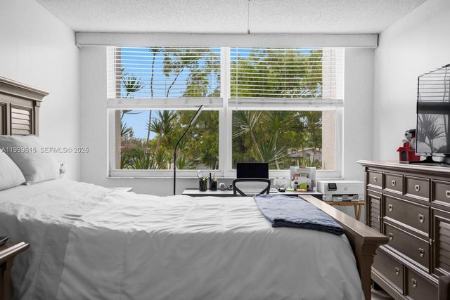 6870 Royal Palm Blvd 209M, Margate, FL 33063