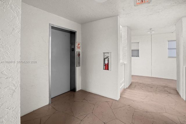 6870 Royal Palm Blvd 209M, Margate, FL 33063