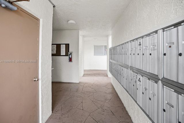 6870 Royal Palm Blvd 209M, Margate, FL 33063