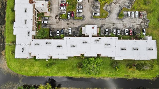 6870 Royal Palm Blvd 209M, Margate, FL 33063