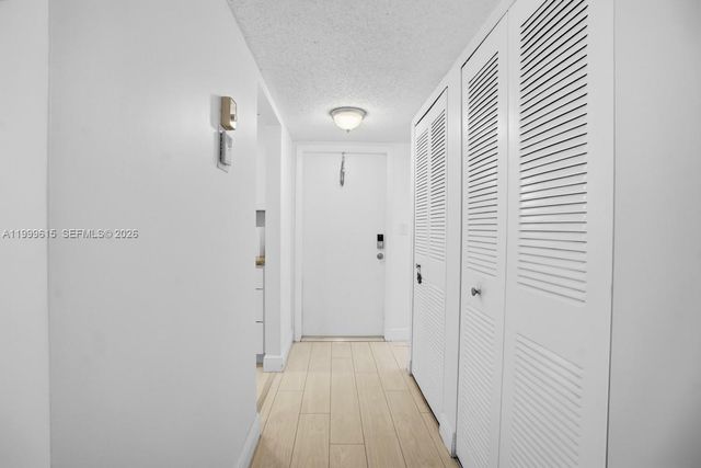 6870 Royal Palm Blvd 209M, Margate, FL 33063