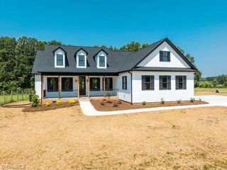 3256 Williston Court, Walkertown, NC 27051