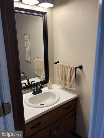 213 TOBACCO RD, Ephrata, PA 17522