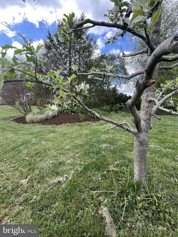 213 TOBACCO RD, Ephrata, PA 17522