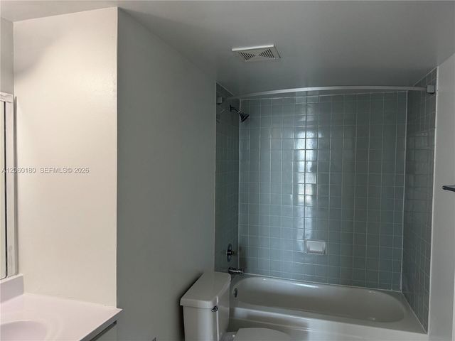 915 NW 1st Avenue H2606, Miami, FL 33136