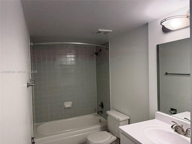 915 NW 1st Avenue H2606, Miami, FL 33136
