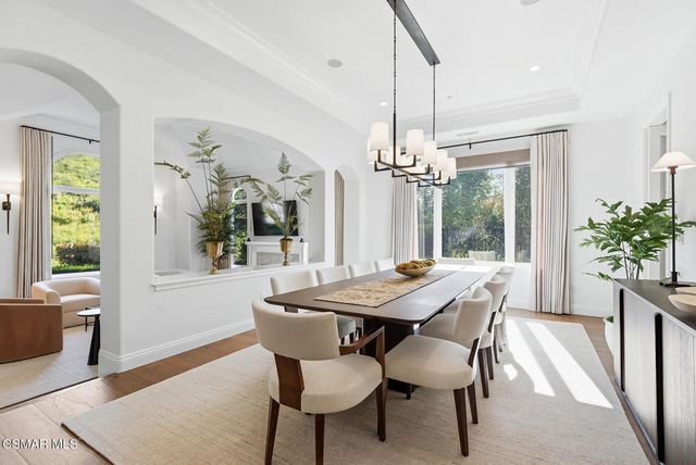 3886 Cresthaven Drive, Westlake Village, CA 91362