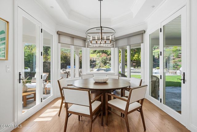 3886 Cresthaven Drive, Westlake Village, CA 91362