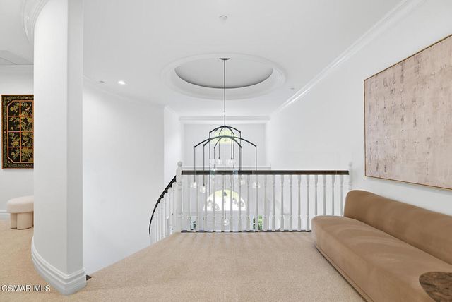 3886 Cresthaven Drive, Westlake Village, CA 91362