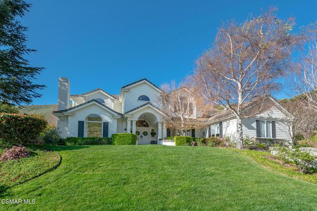 3886 Cresthaven Drive, Westlake Village, CA 91362