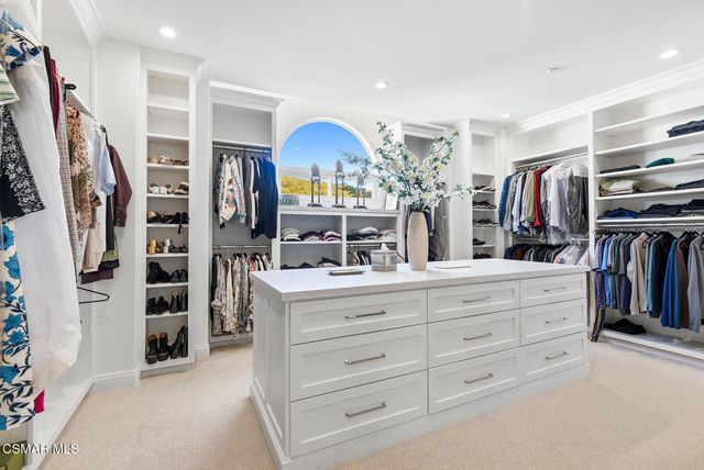 3886 Cresthaven Drive, Westlake Village, CA 91362