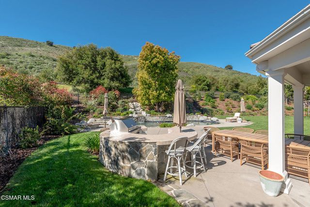 3886 Cresthaven Drive, Westlake Village, CA 91362