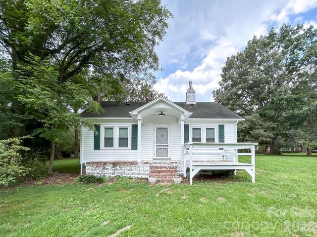 661 Central Street, Hudson, NC 28638