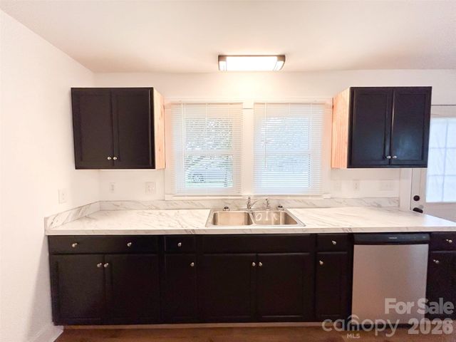 661 Central Street, Hudson, NC 28638