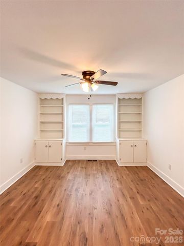 661 Central Street, Hudson, NC 28638