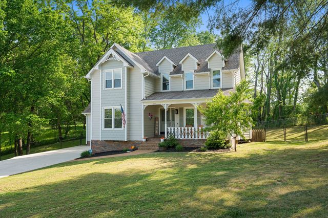 100 Elliott Ct, Columbia, TN 38401