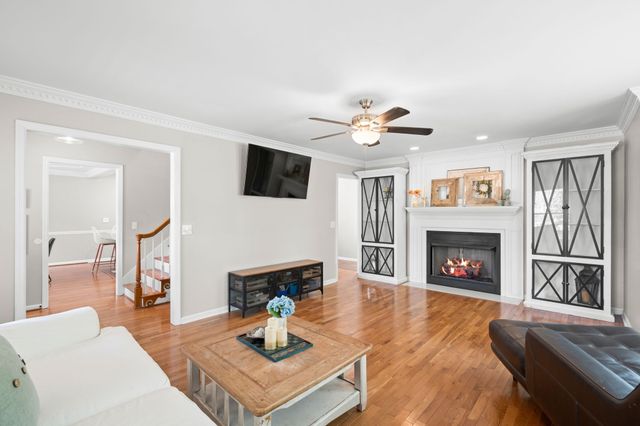 100 Elliott Ct, Columbia, TN 38401