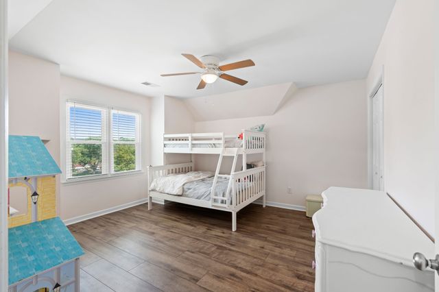100 Elliott Ct, Columbia, TN 38401