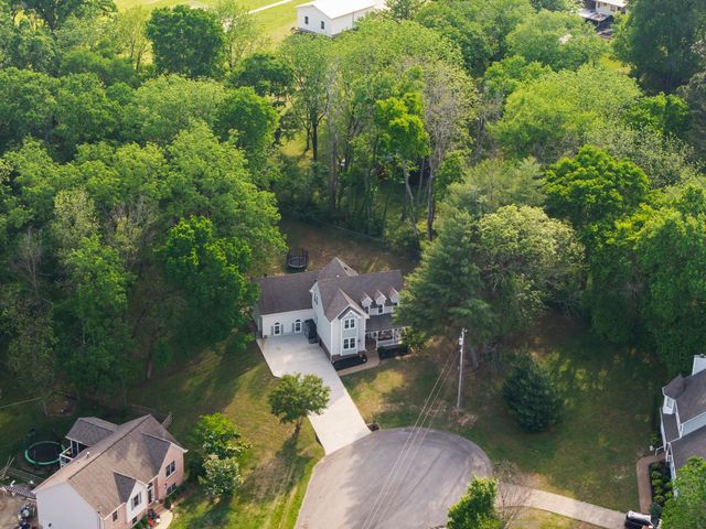 100 Elliott Ct, Columbia, TN 38401
