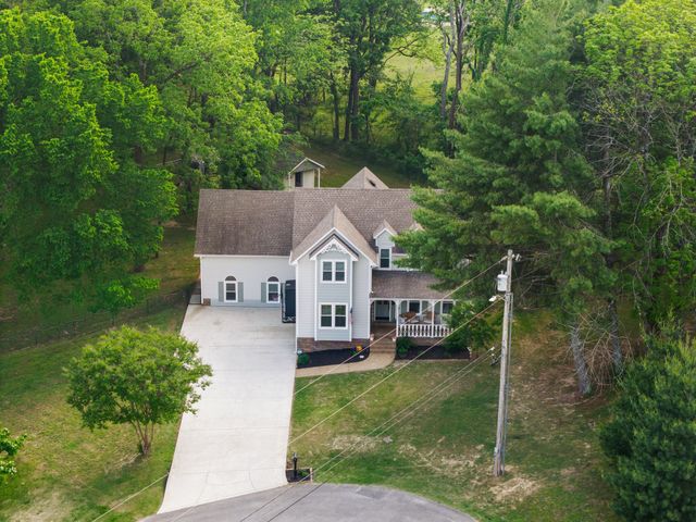 100 Elliott Ct, Columbia, TN 38401