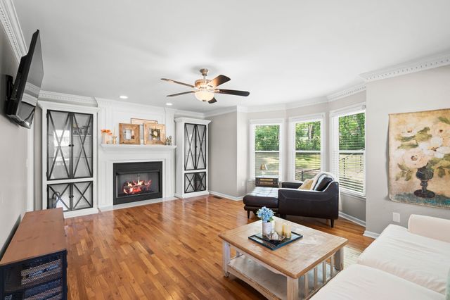 100 Elliott Ct, Columbia, TN 38401