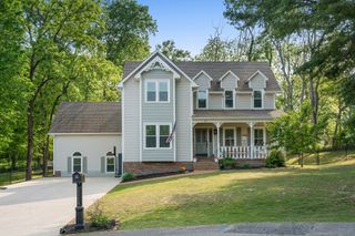 100 Elliott Ct, Columbia, TN 38401