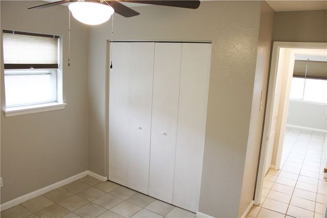 1914 Louisiana St, Kingsville, TX 78363