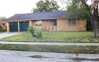 1914 Louisiana St, Kingsville, TX 78363