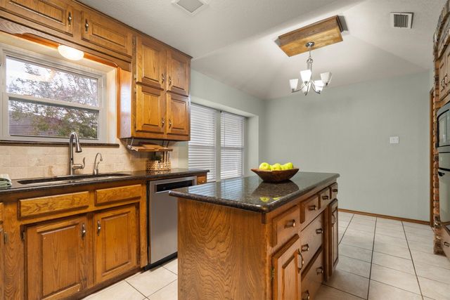 852 Windsong Court, Bedford, TX 76021