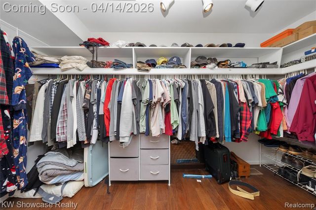 6144 Venice Drive, Commerce Twp, MI 48382