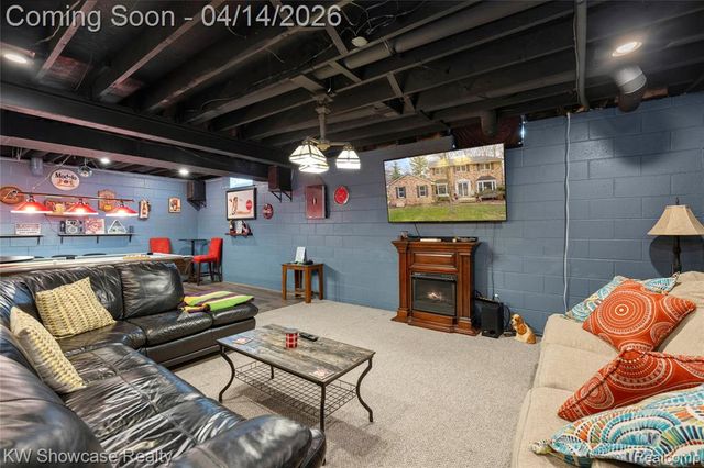 6144 Venice Drive, Commerce Twp, MI 48382